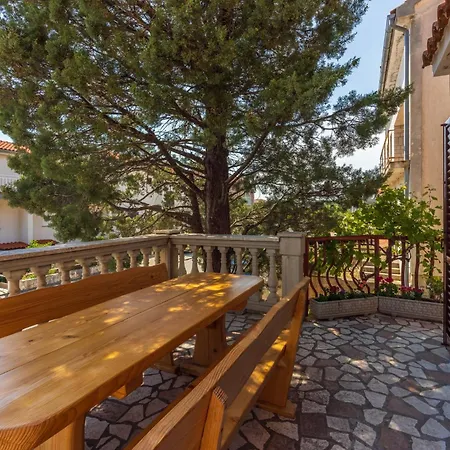 Agava Apartment Novi Vinodolski Exterior photo